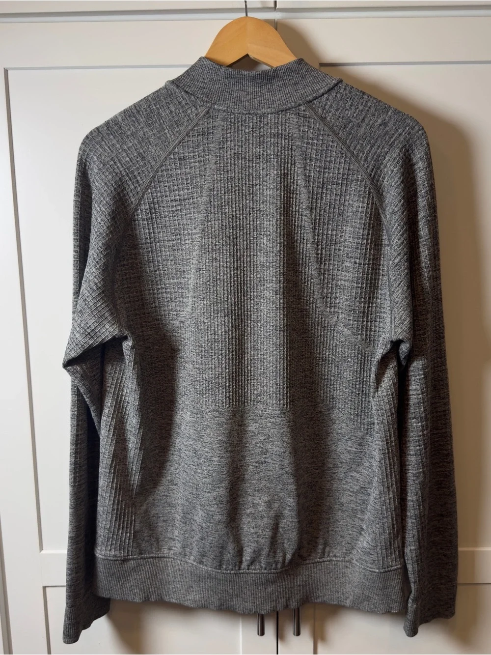 Lululemon Men's Engineered Warmth Half Zip Pullover - Gray - Size Medium